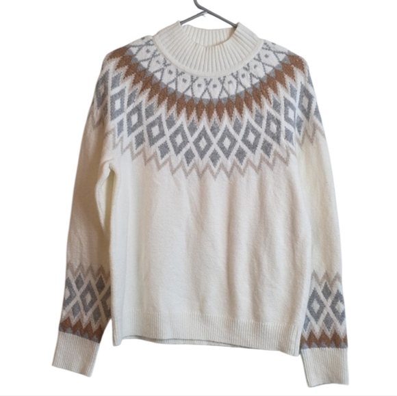 North Pole Sweaters - North Pole Womens Fair Isle Gray Tan Medium New